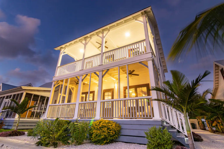 New Listing! Gorgeous Cape Cod House on Canal San Pedro, Belize~Price Reduced!