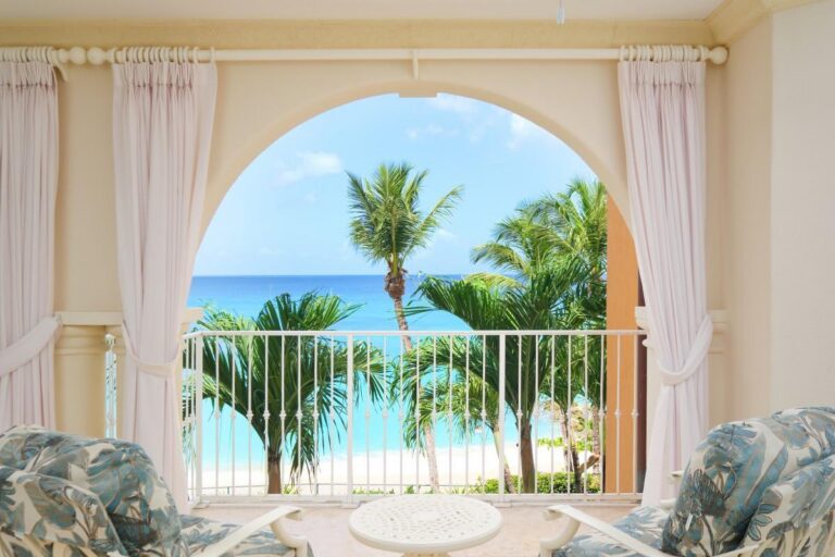Luxurious Apartment in Saint Peters Bay 301: SOLD
