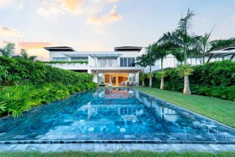 Stylish Contemporary Townhouse in Casa de Campo
