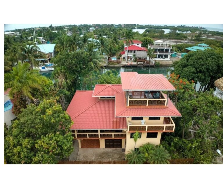 Waterfront Luxury at Silver Leaf Villa- Belize
