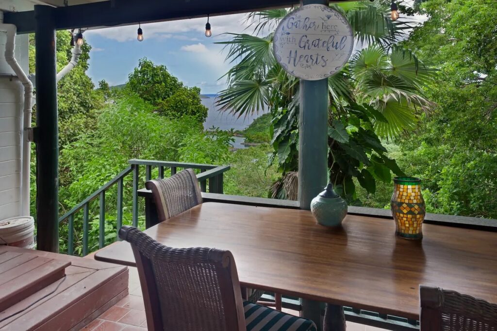 Charming Bungalow with Ocean View