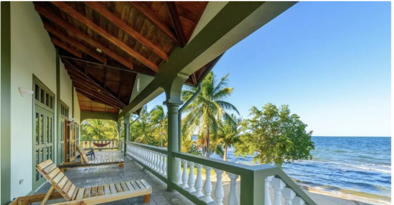 New Listing! Beautiful Beach House Stann, Creek Belize