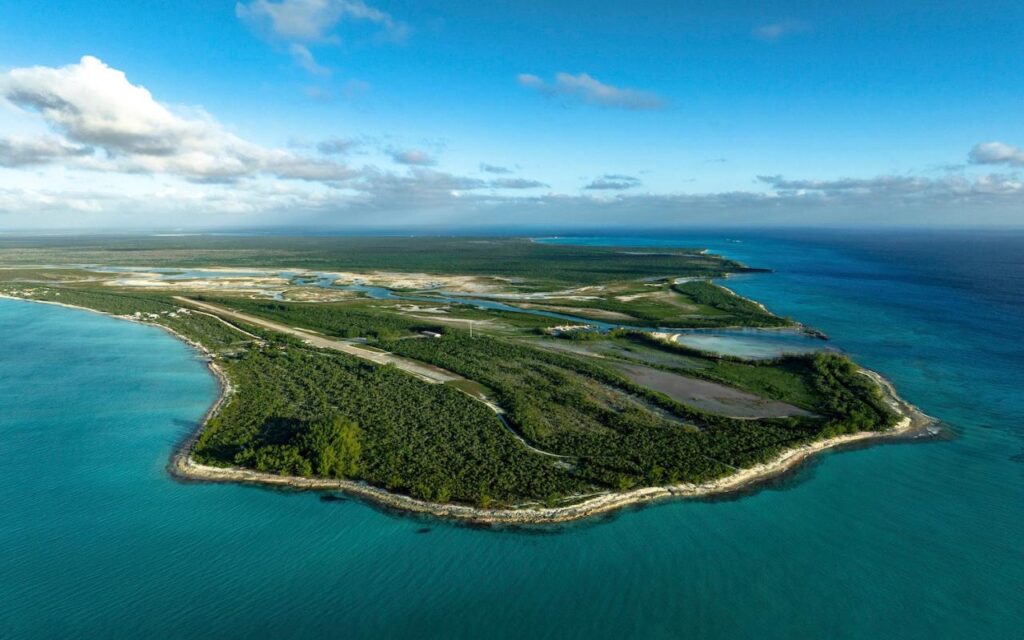 HAWK’S NEST RESORT