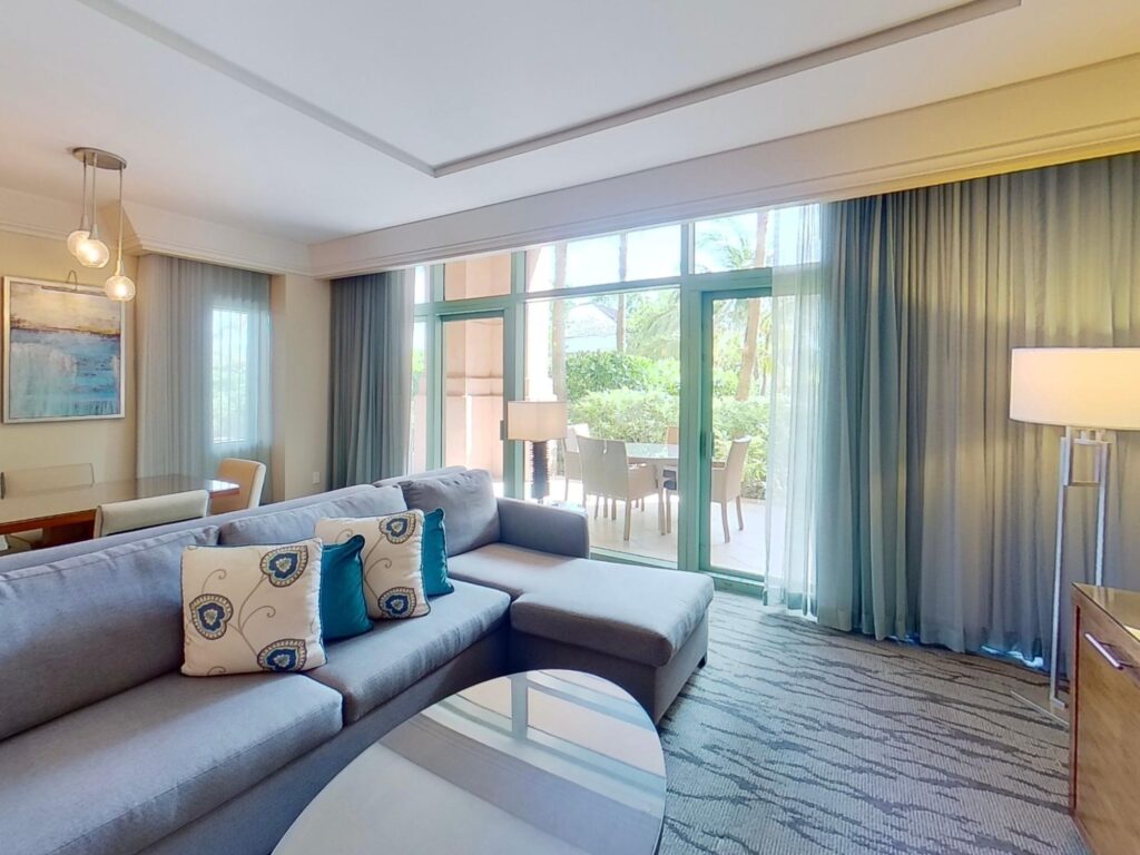 TOPAZ (TERRACE) SUITE