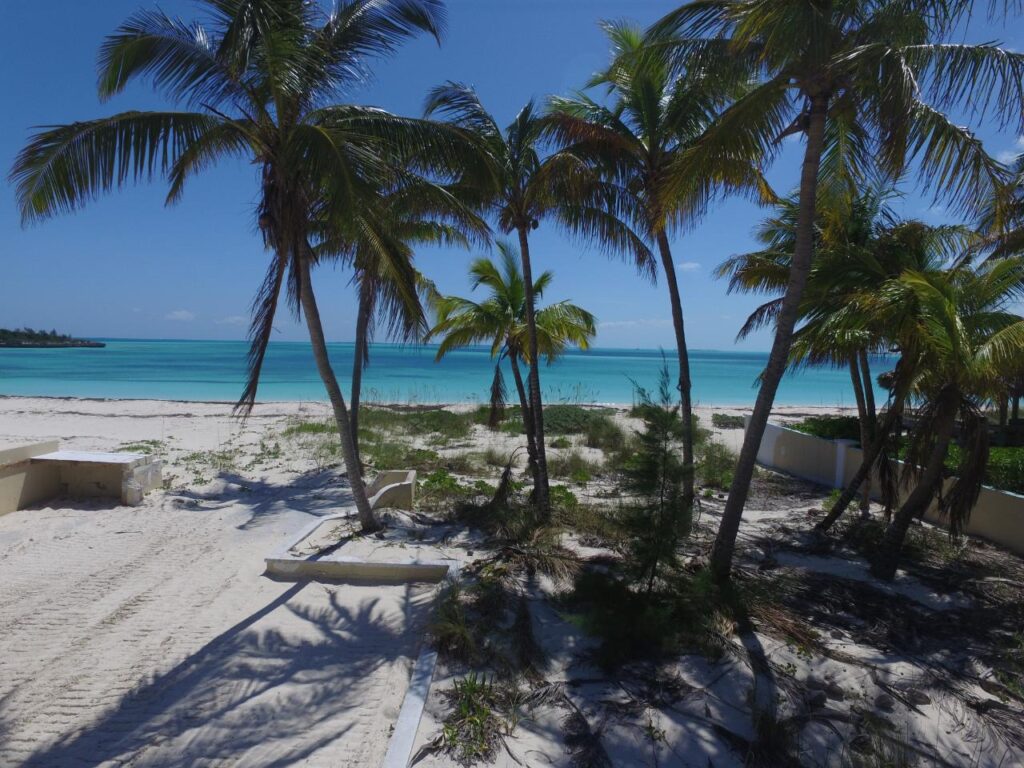 COCONUTS BEACH LOT