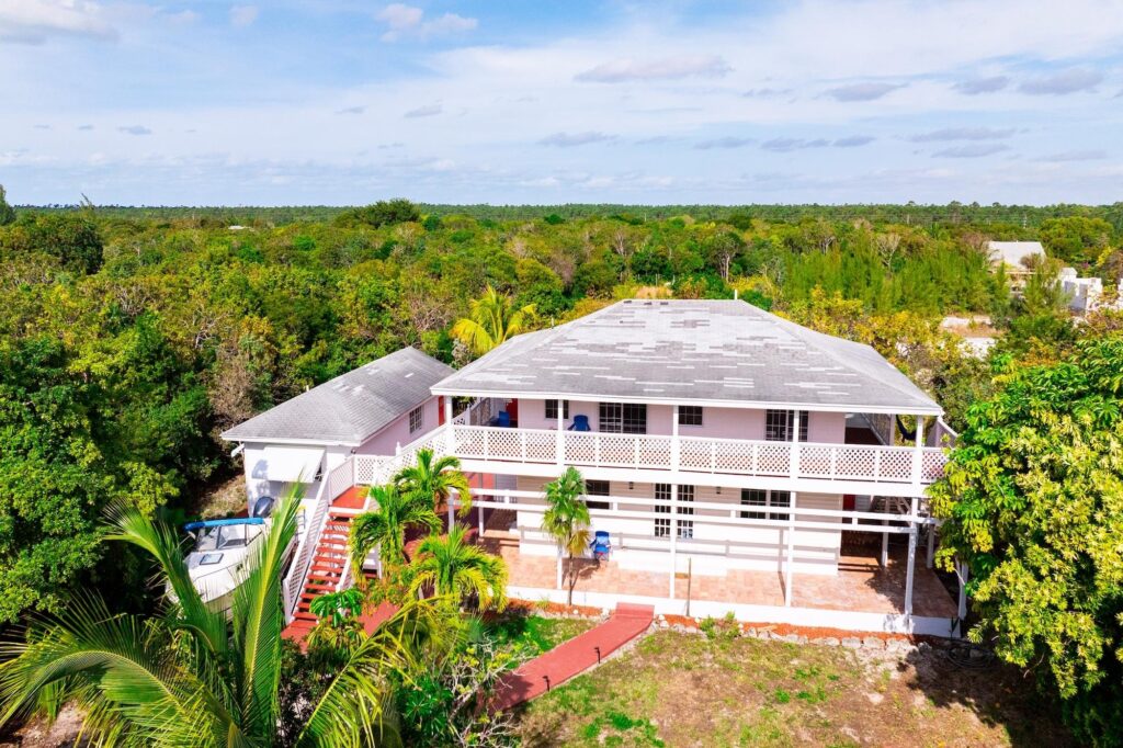PALM VILLA
