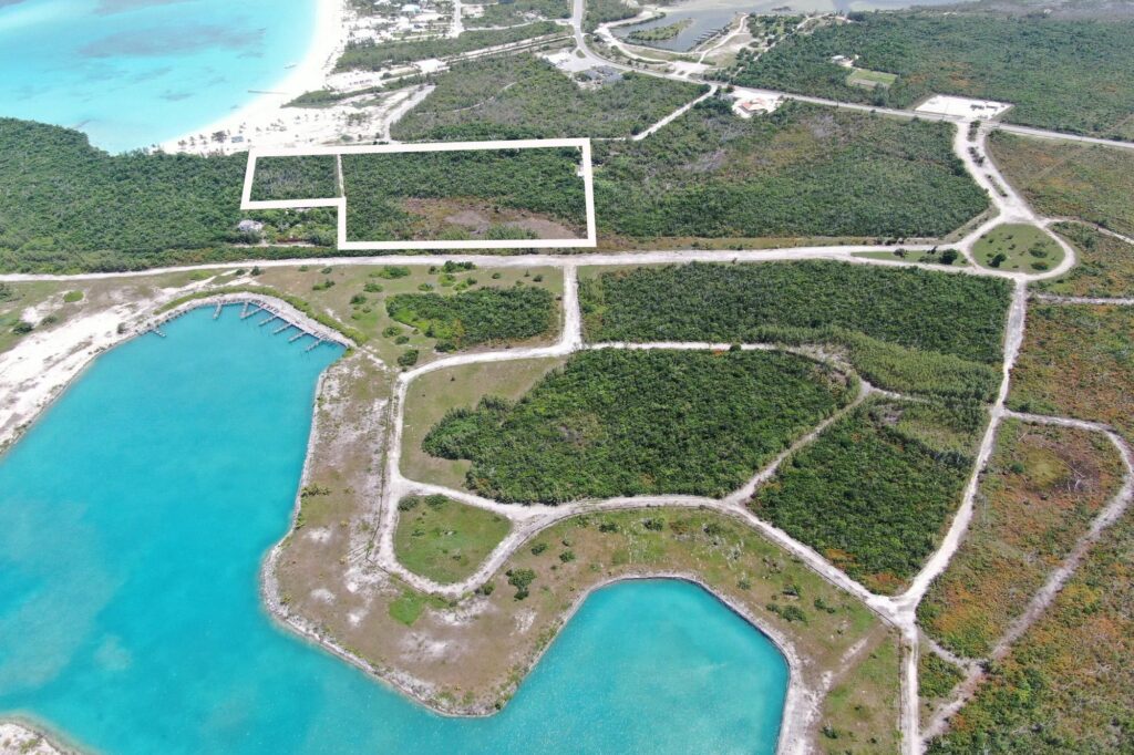 10.265 ACRES SANDBANKS BA