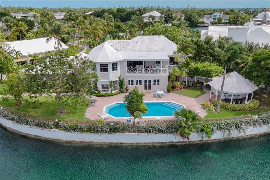 8 PORT NEW PROVIDENCE