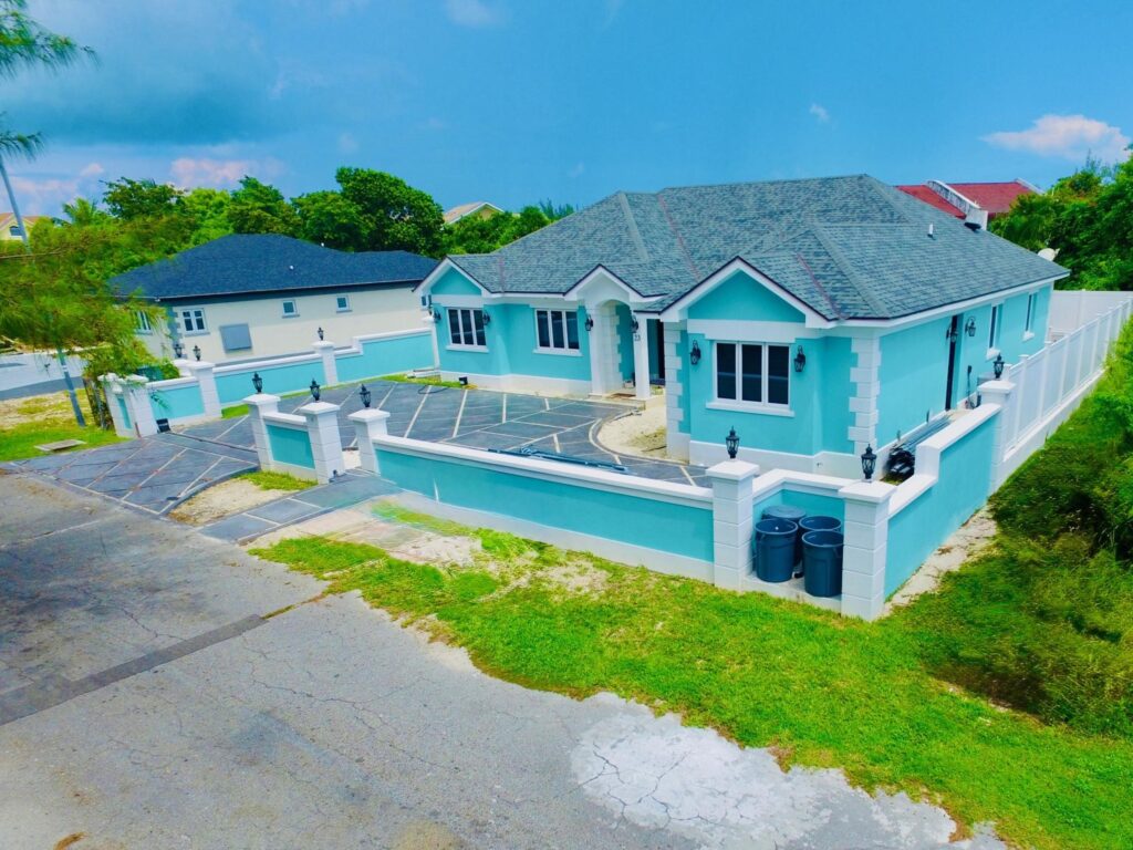 23 WINTON MEADOWS