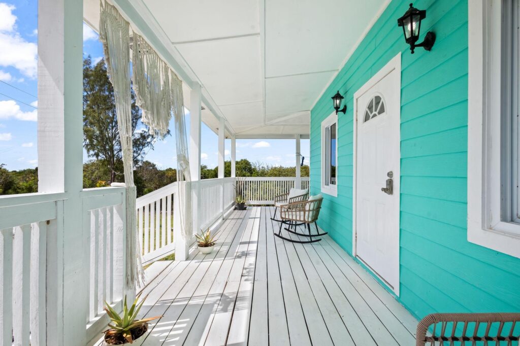 RAINBOW HILL CIRCLE HOUSE