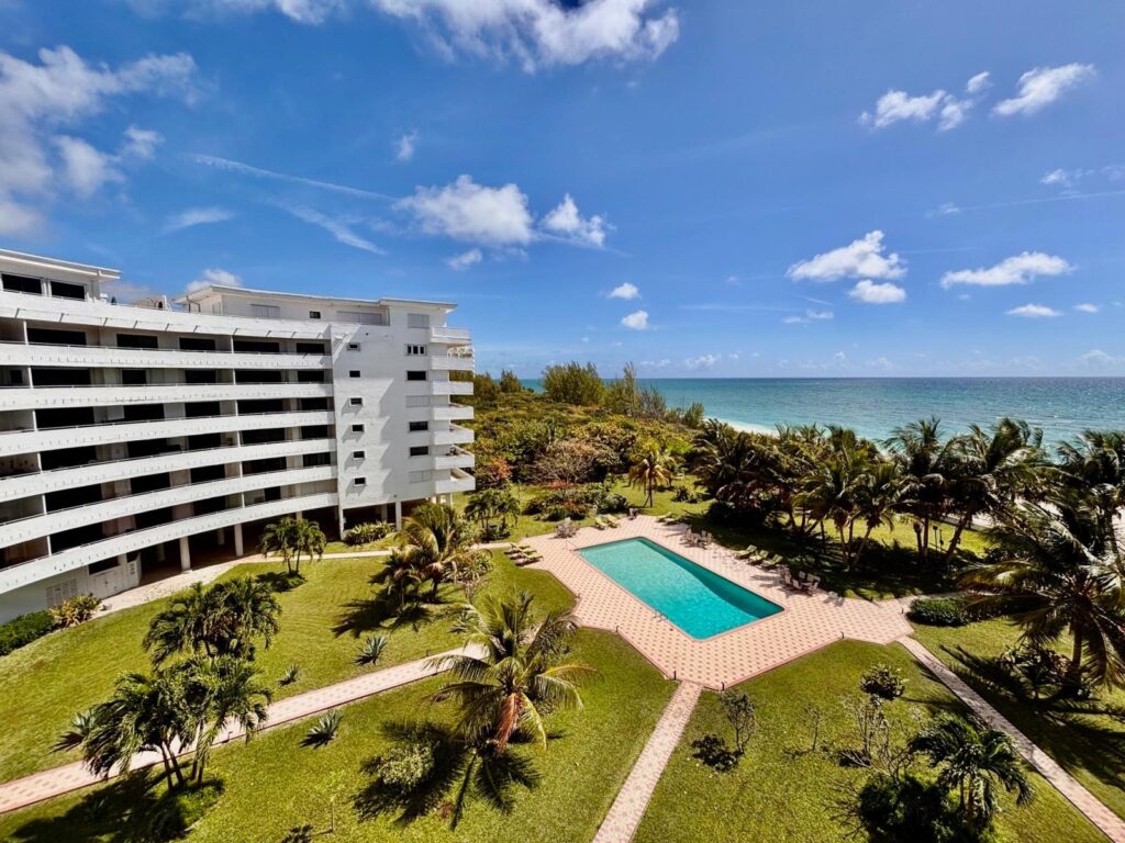 SILVER POINT CONDOMINIUMS
