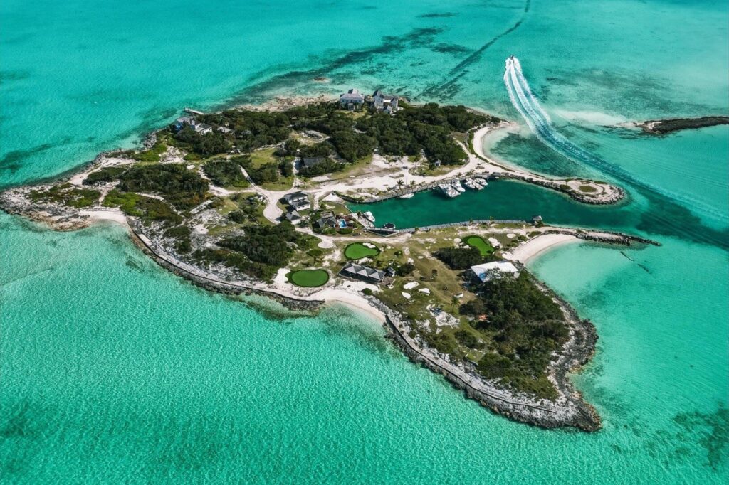 CROWN PIGEON ISLAND & CAY