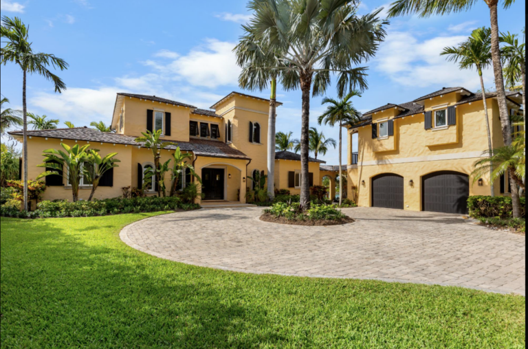 Gorgeous Waterfront home for Sale in the Lovely Gated Community of Old Fort Bay,   Paradise Island, Bahamas
