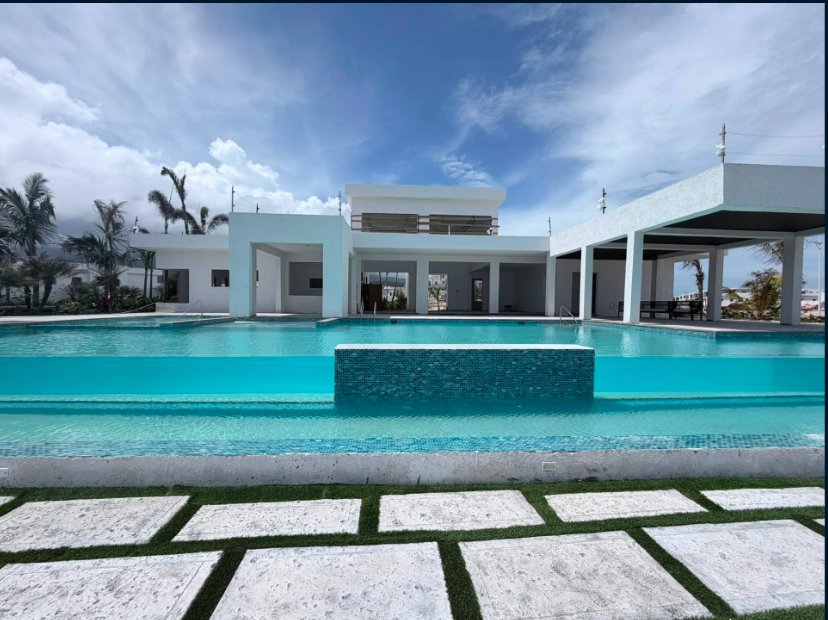 New Featured Listing~Oceanfront Living in Jamaica ! PARADISIAC BEACH CLUB ,  Saint Ann, Jamaica
