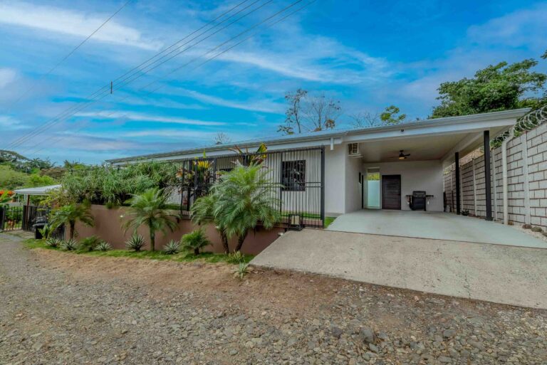 Modern Furnished Home Near Marina Pez Vela in Quepos, Costa Rica