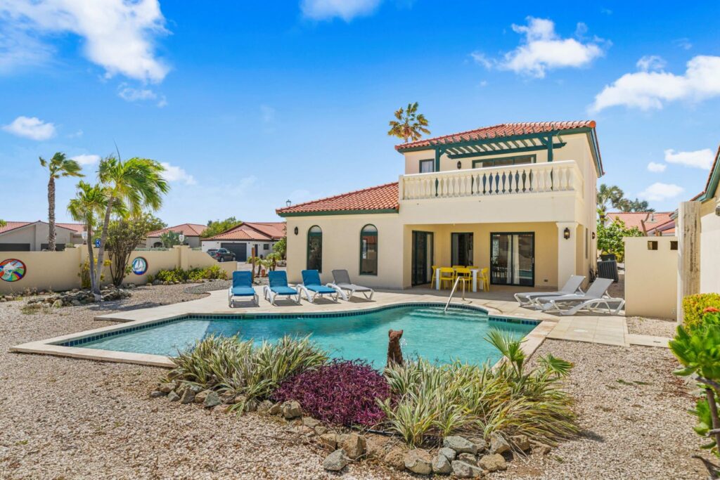Villa Mesa Vista: Luxury Pool Villa for Sale in Tierra del Sol, Aruba