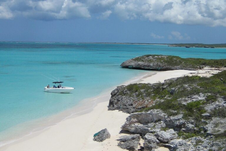 Private  Island for Sale in Turks & Caicos direct on the Ocean