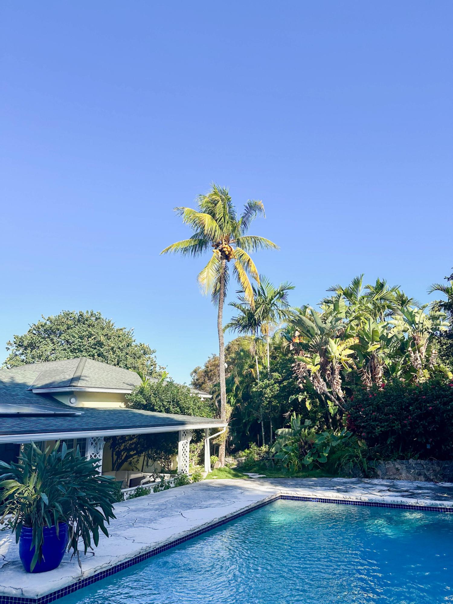 10 POINCIANA DRIVE